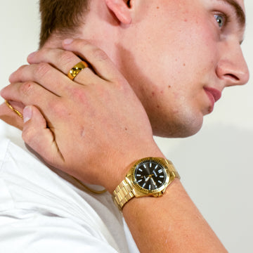 Mens Lorus. Gold Plated Black Dial