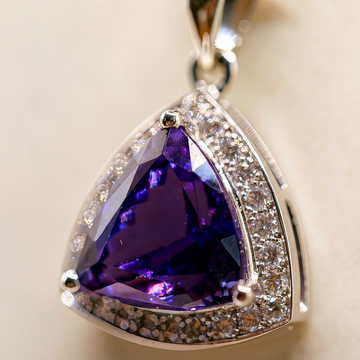 18ct Natural Tanzanite Gemstone